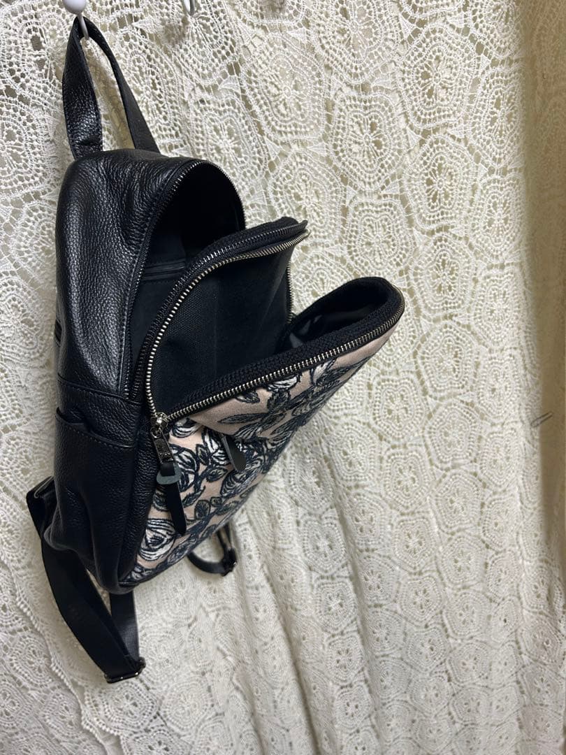 509020Aミナペルホネンハーフハンドメイド本革リュック rosy