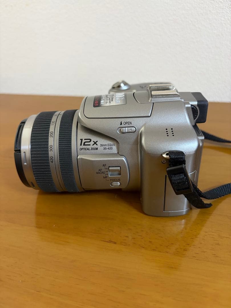 Panasonic　LUMIX　DMC-FZ30　デジタルカメラ