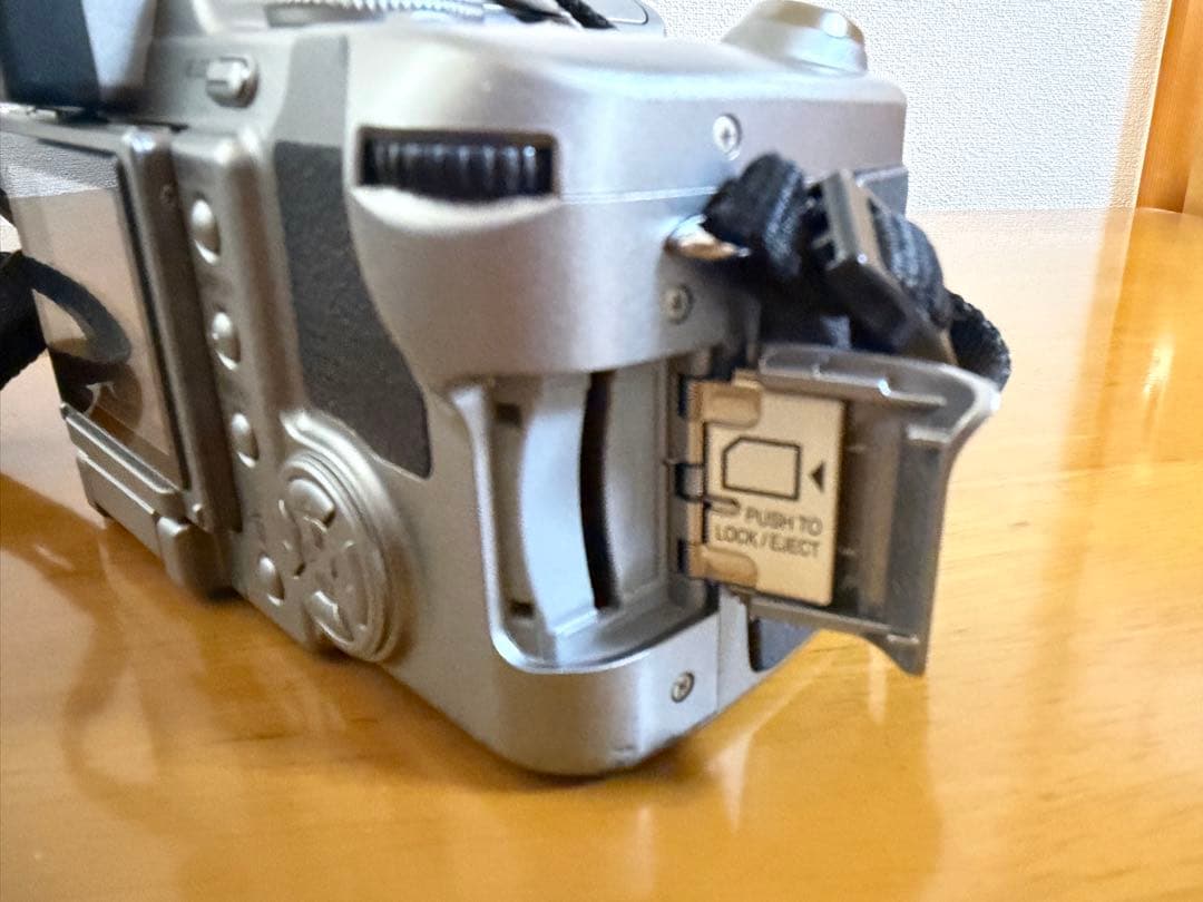 Panasonic　LUMIX　DMC-FZ30　デジタルカメラ