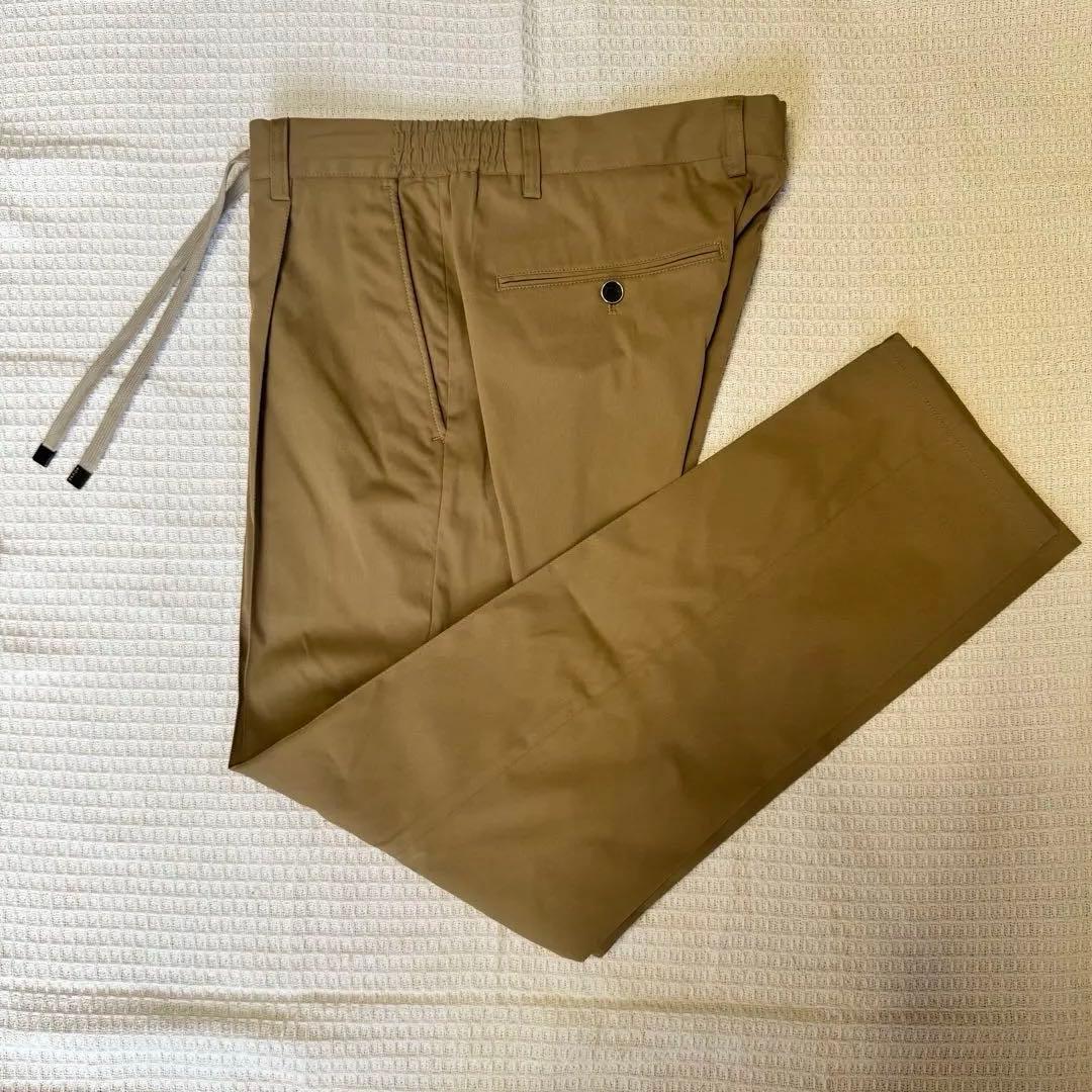 新品未使用アウールMALPENSA PLEATSベージュパンツLサイズ