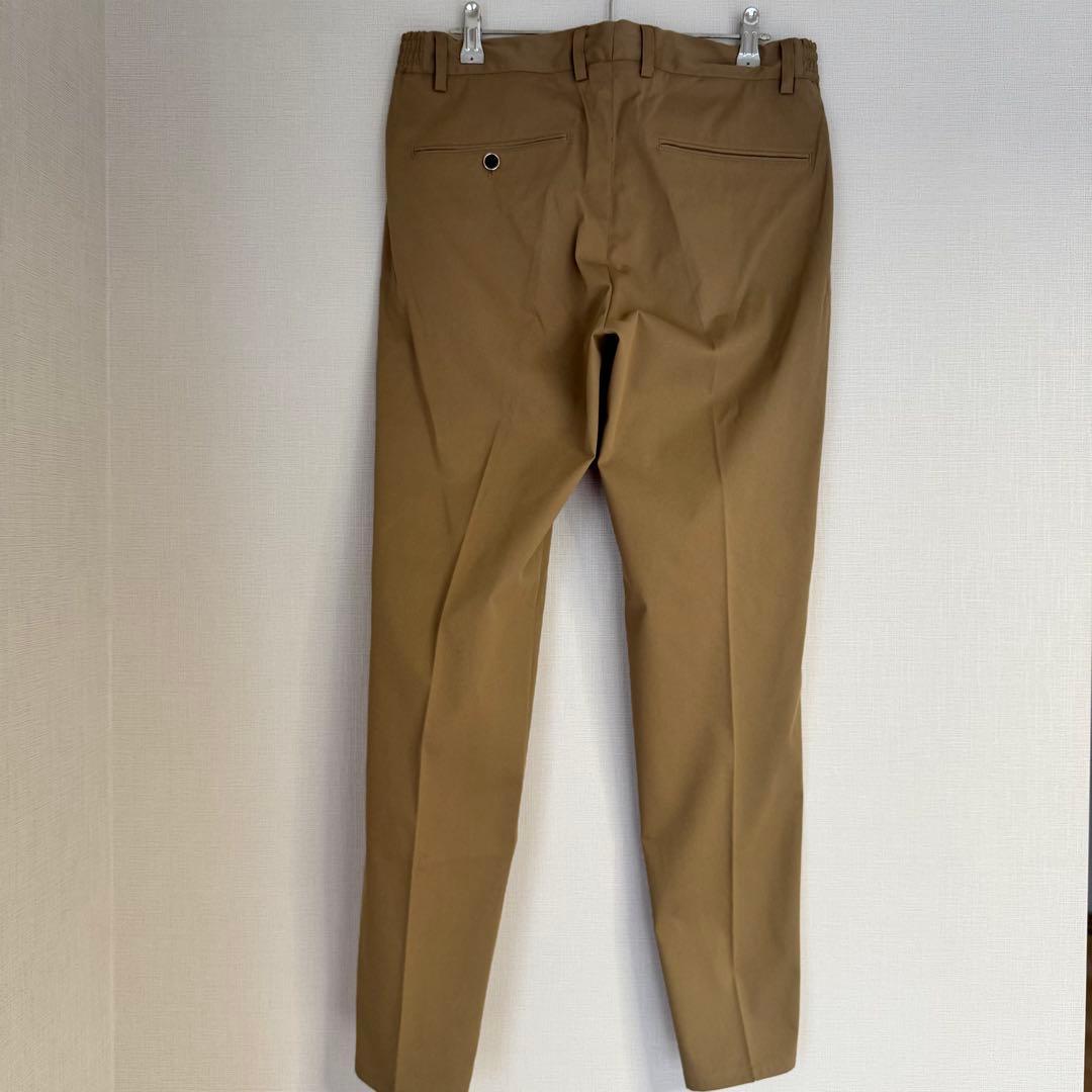 新品未使用アウールMALPENSA PLEATSベージュパンツLサイズ