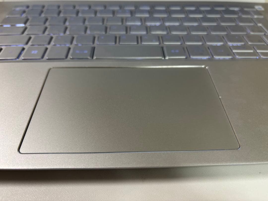 Dell モバイルノートパソコン Core i5/8GB/256GB SSD