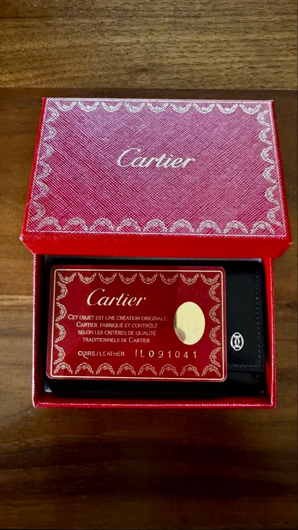 カルティエ　ブラック6連キーケース