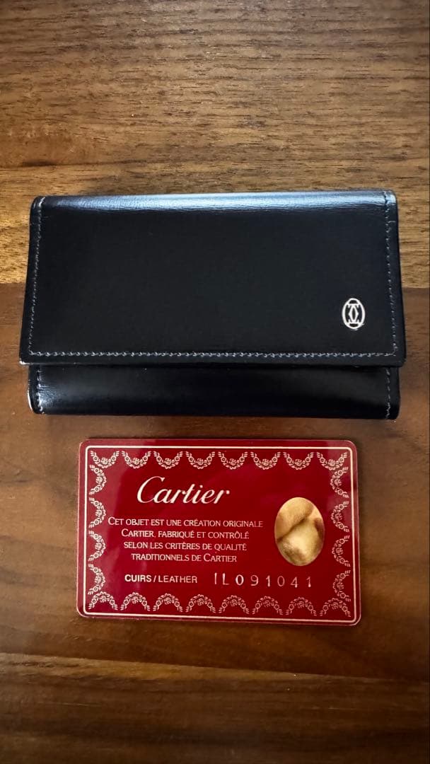 カルティエ　ブラック6連キーケース
