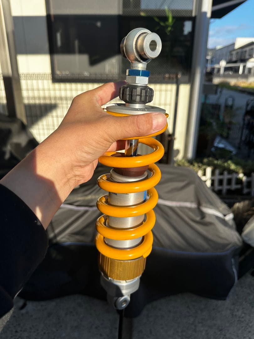 オーリンズ　リアサス　Z900RS KA739