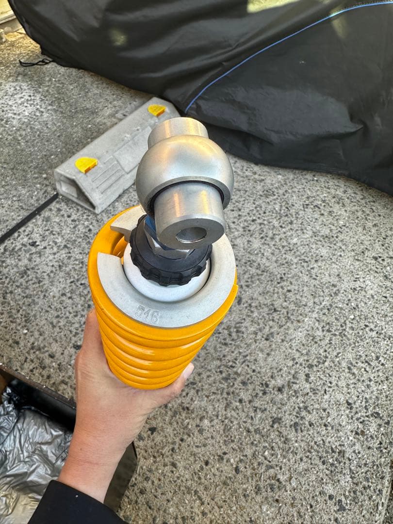 オーリンズ　リアサス　Z900RS KA739