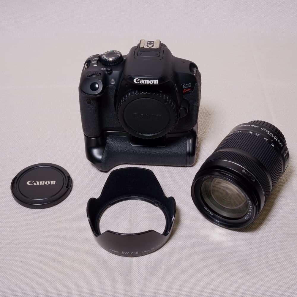 【付属品多数】EOS Kiss X6i + 18-135mmズーム キヤノン