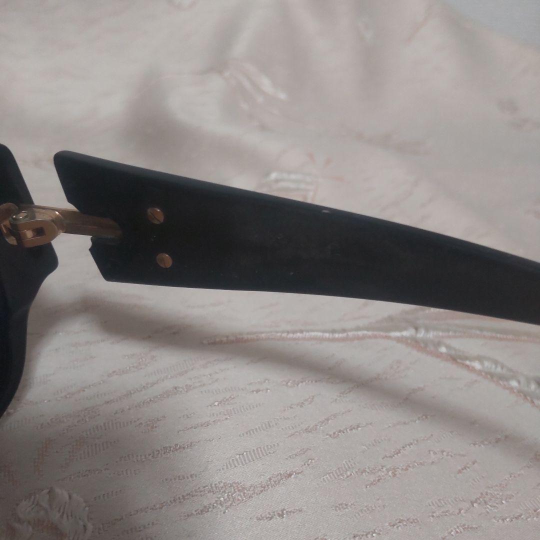 Chanel ブラック キャットアイ サングラス