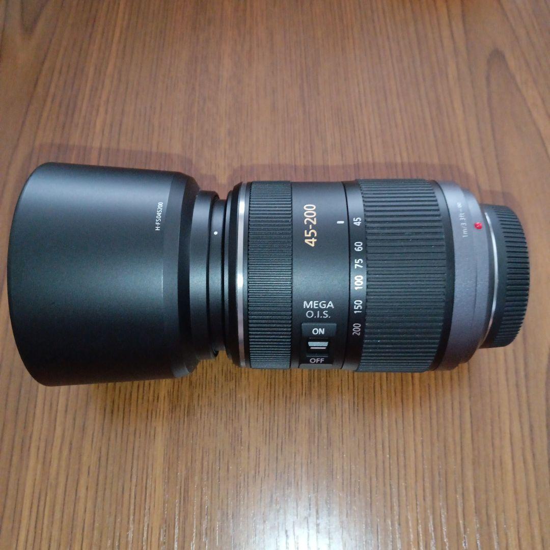 LUMIX 45-200mm レンズ MEGA O.I.S.
