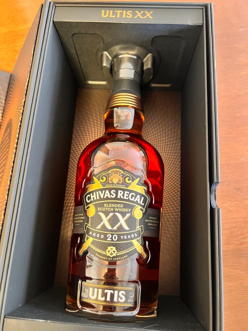CHIVAS REGAL ULTIS XX 20年