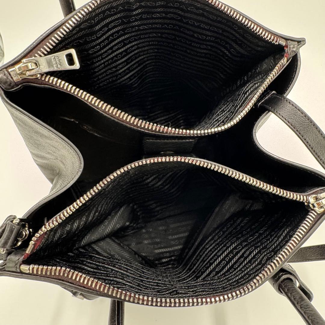 プラダ ガレリア レザー 2way トートバッグ ビジネスバッグ シリアル