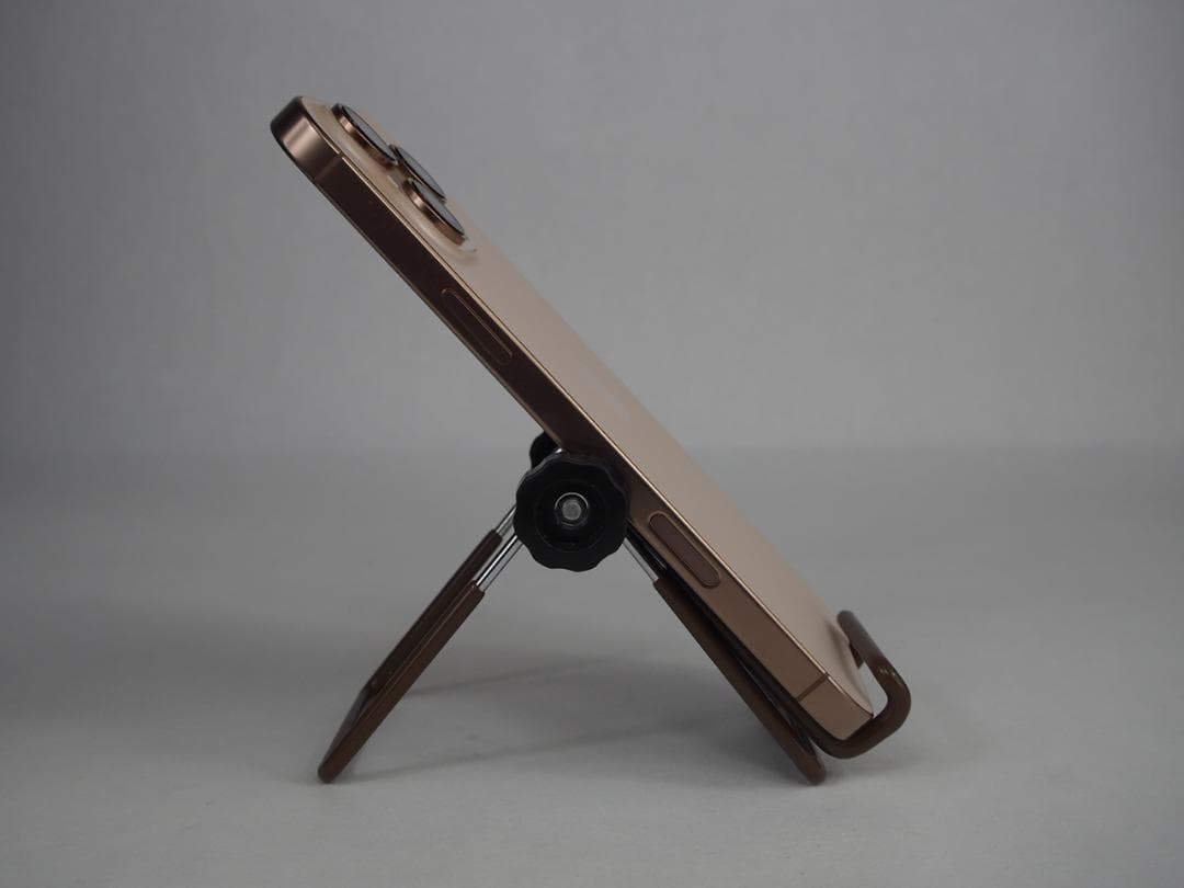 【香港版】iPhone 16 Pro Max デザートチタニウム 256GB