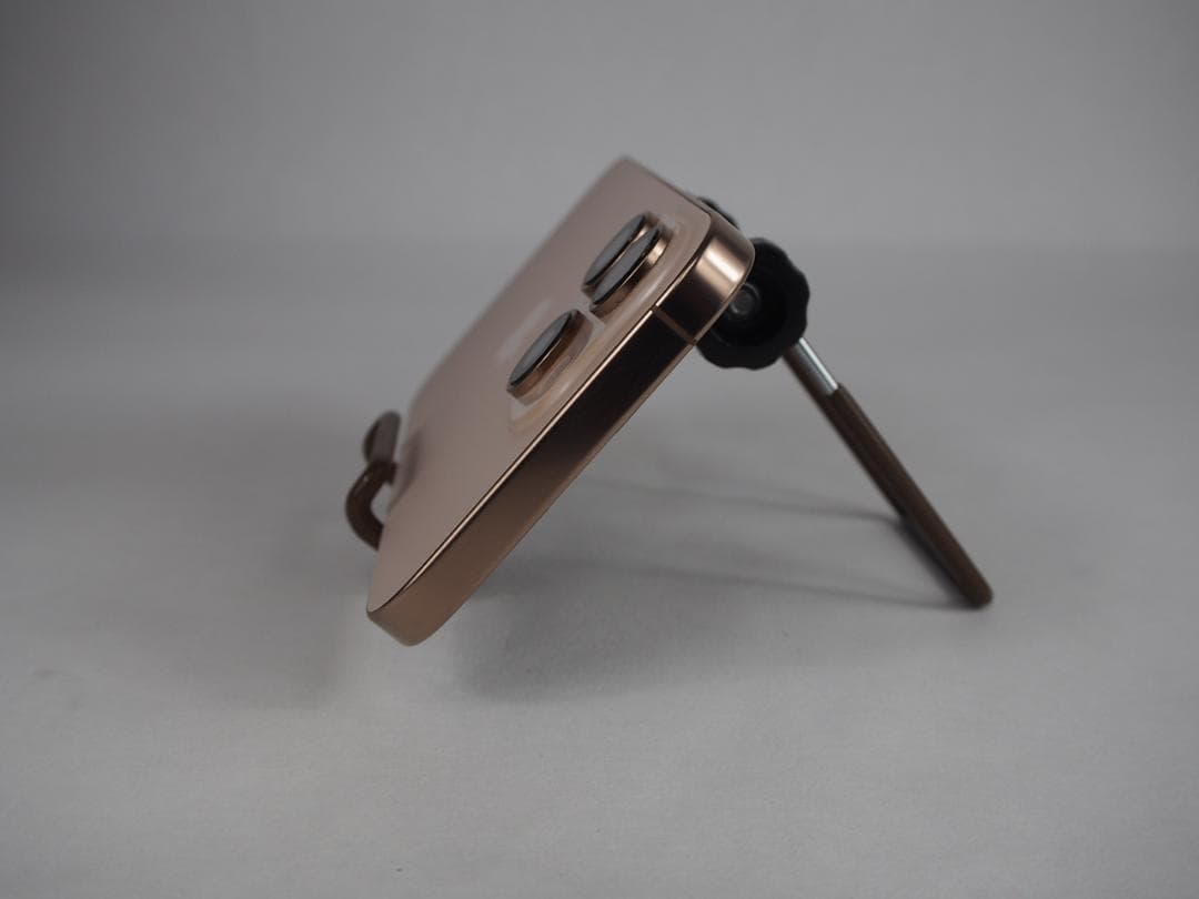 【香港版】iPhone 16 Pro Max デザートチタニウム 256GB