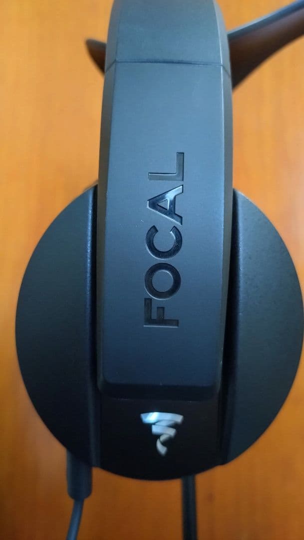 ヘッドホン FOCAL LISTEN PROFESSIONAL Pro