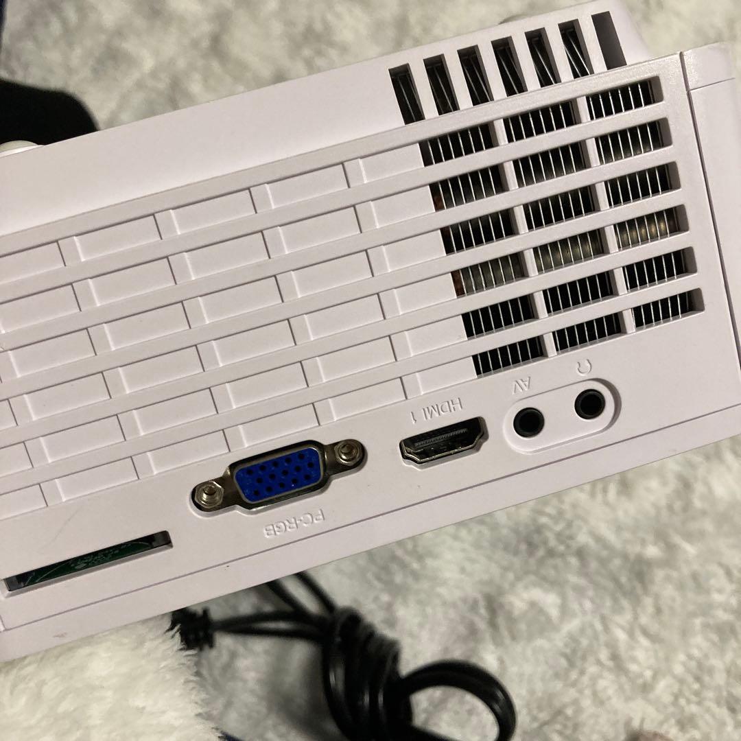 ホワイト プロジェクター 本体 電源ケーブル付き