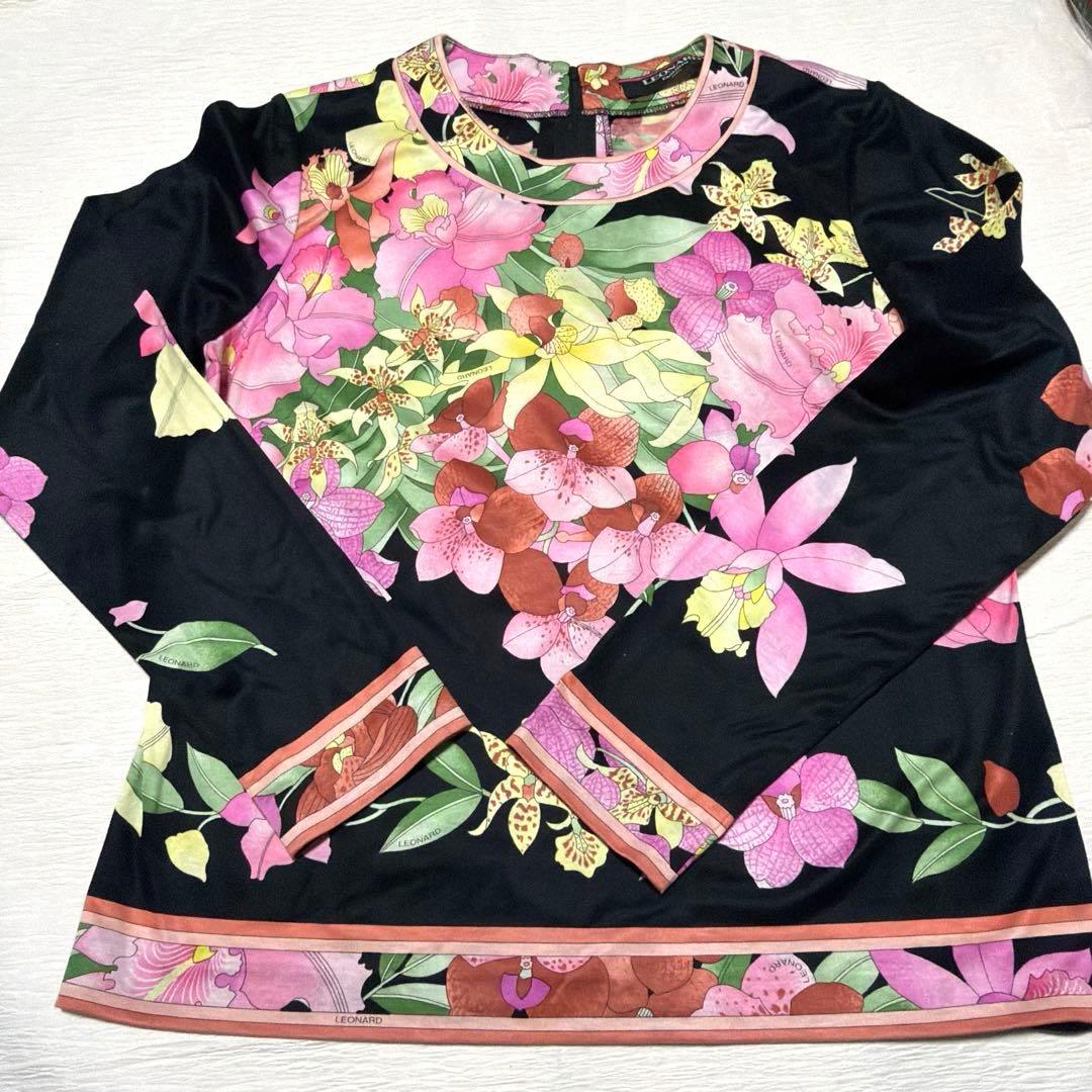 ア*タ様 LEONARD レオナール フラワープリント 長袖 トップス