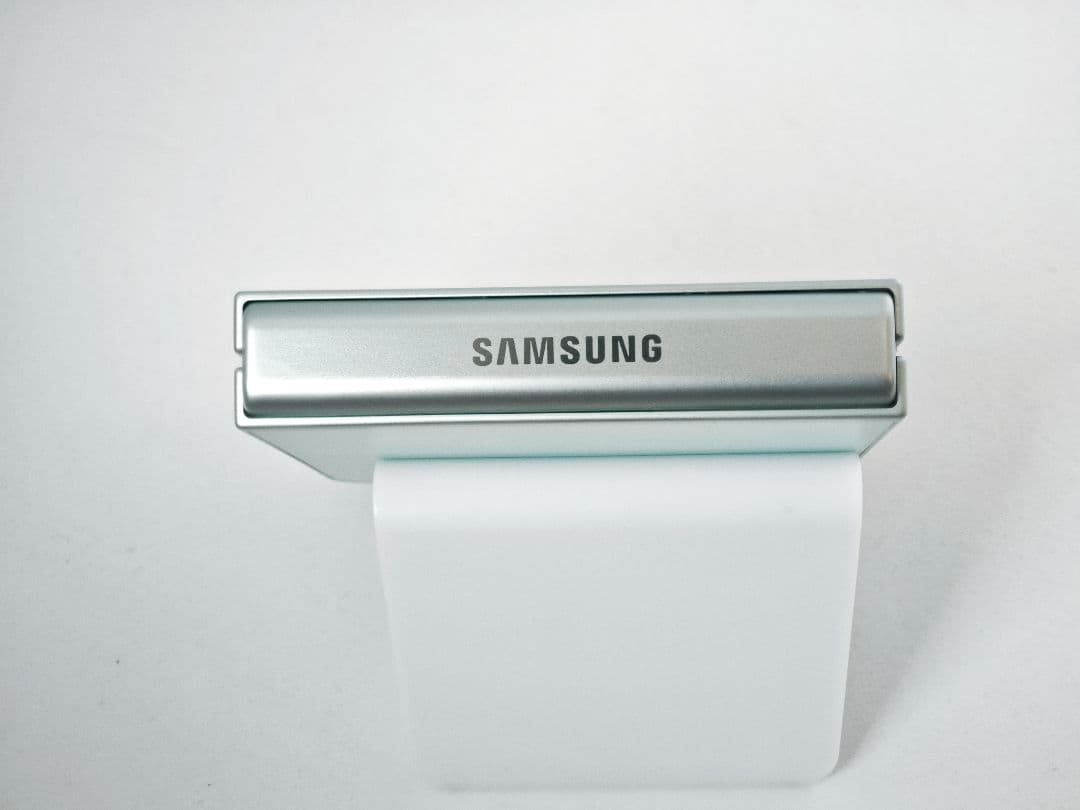 【Aランク】Galaxy Z Flip6 ミント 256GB 韓国版