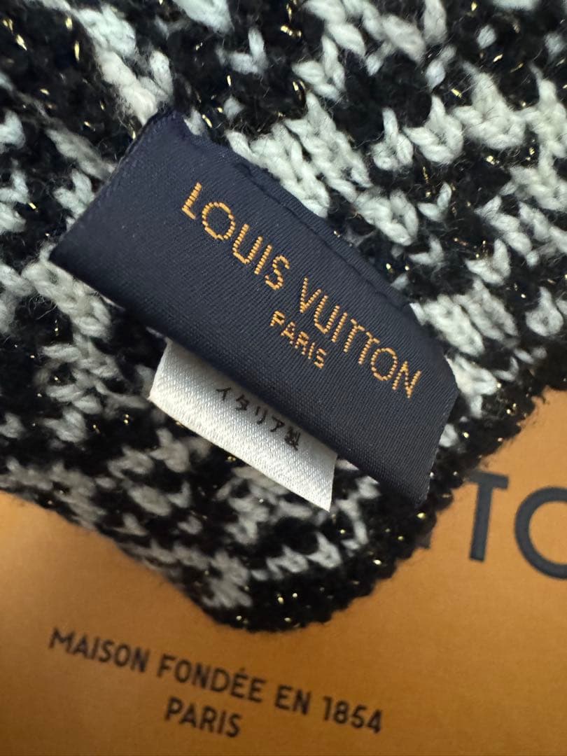 LOUIS VUITTON ニット帽 ブラック・ホワイト