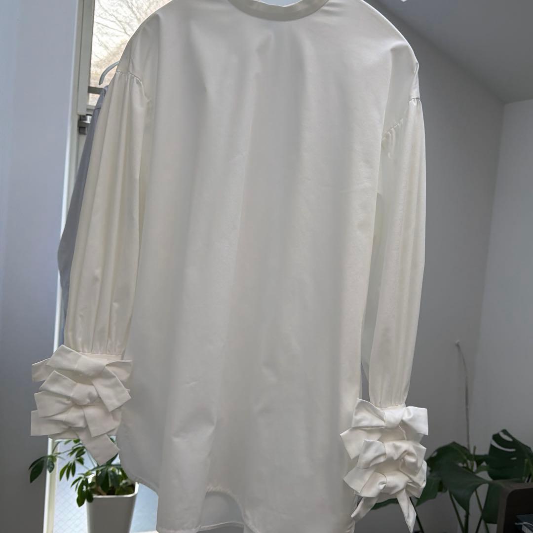 yori shirocon リボンカフスブラウス　美品❣️