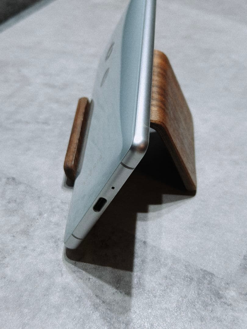 美品 Xperia XZ2 702SO SIMフリー スマホ