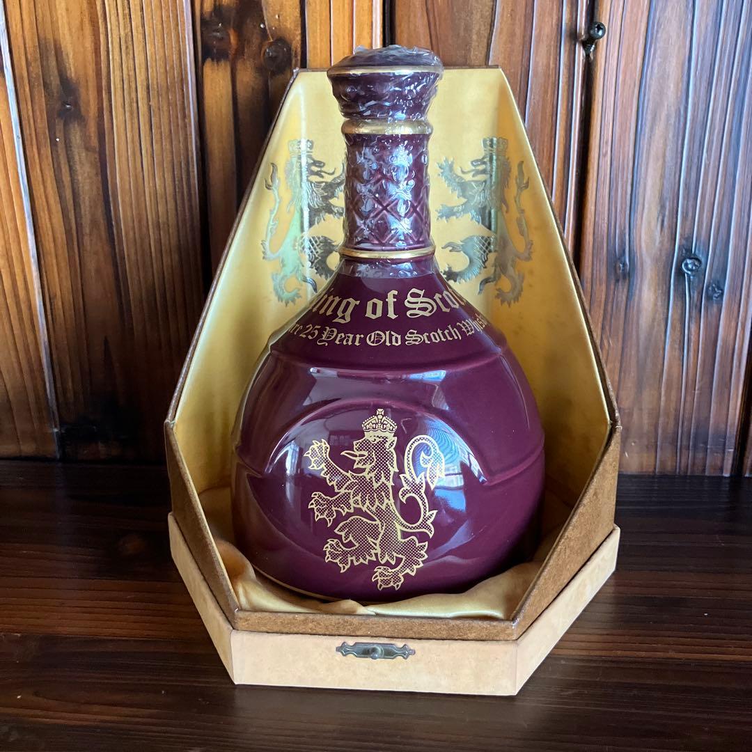 未開栓KING OF SCOTSウィスキー　ロイヤル　ウィンザー陶器、25年