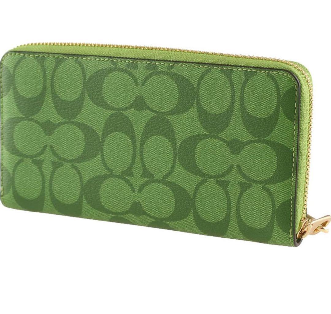 COACH グリーン 長財布　c4452