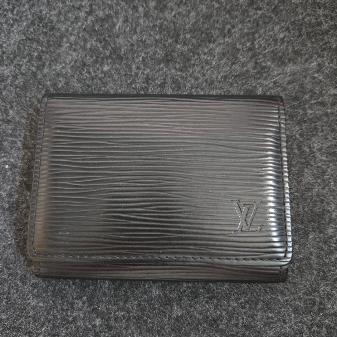 ヴィトン アンヴェロップカルトドゥヴィジット ノワール エピ M56582