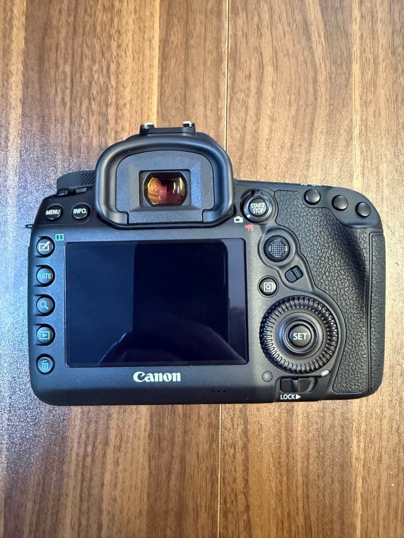 ヒ*ロ様 【美品】Canon EOS 5D Mark IV 付属品多数