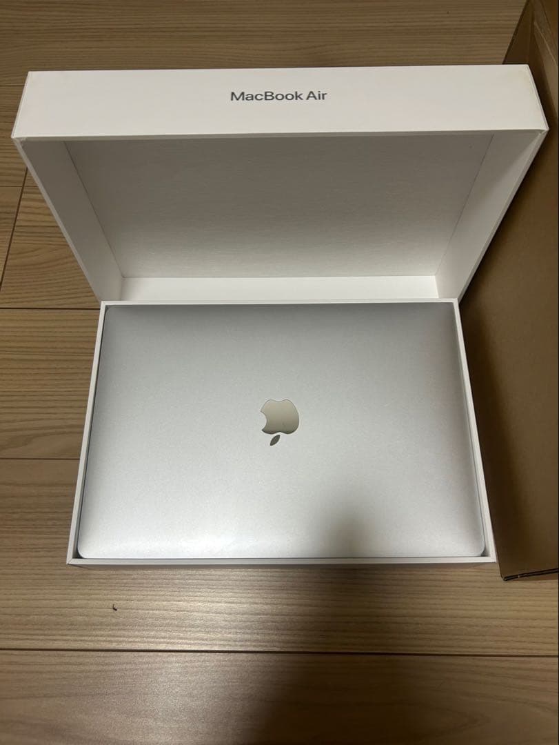 MacBook Air M1 ノートPC 13インチ 8GB シルバー 充電器付