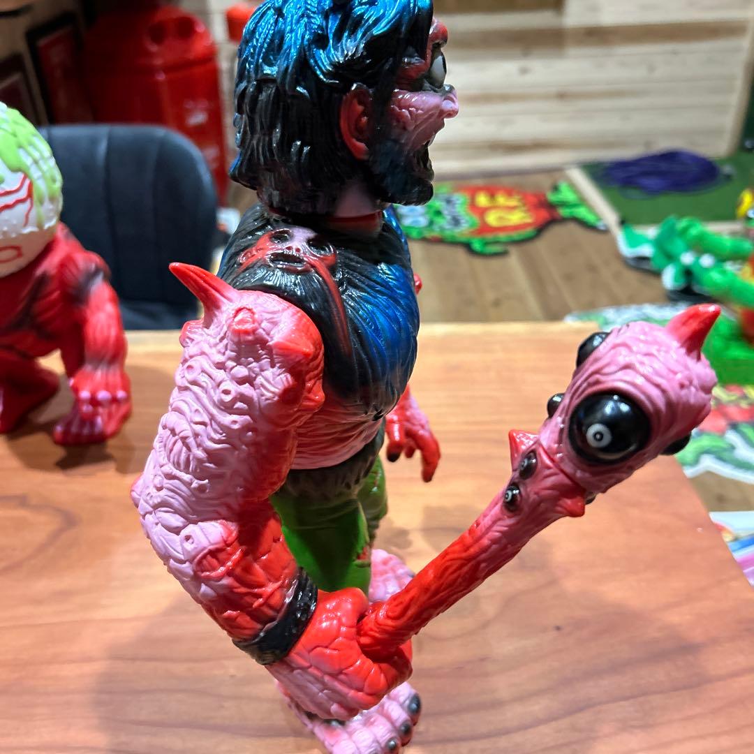 スキナー　オゴス　まんだらけ　ソフビ