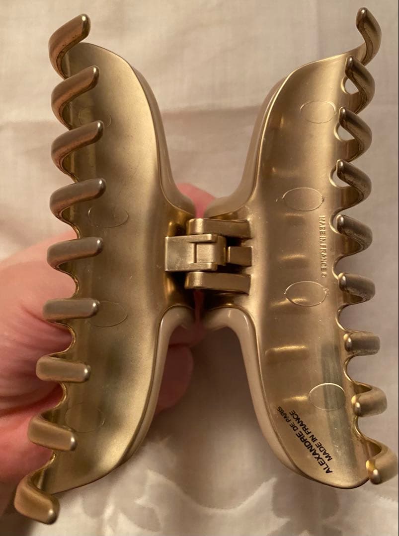 新品未使用品 アレクサンドルドゥパリ☆スワロフスキー使用ベージュ色ヘアクリップ