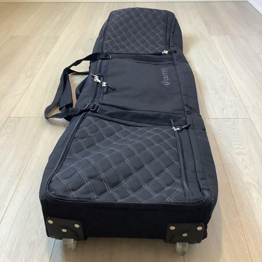 057 COMFY ウィーリー キャリースノーボードバッグキャスター150