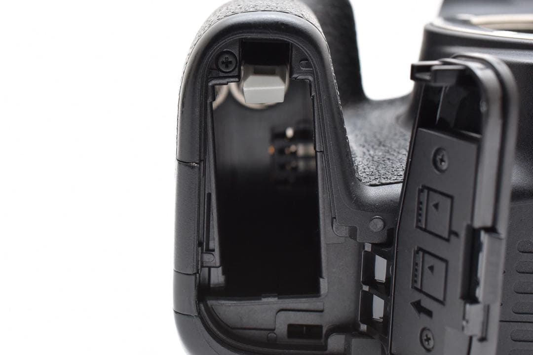 保証付き/Canon EOSKiss X10i標準&望遠ダブルレンズセット