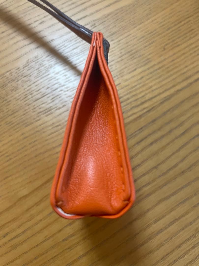 よ*ー様 HERMES エルメス　チャーム　ショッパーチャーム　オレンジ　カタロ