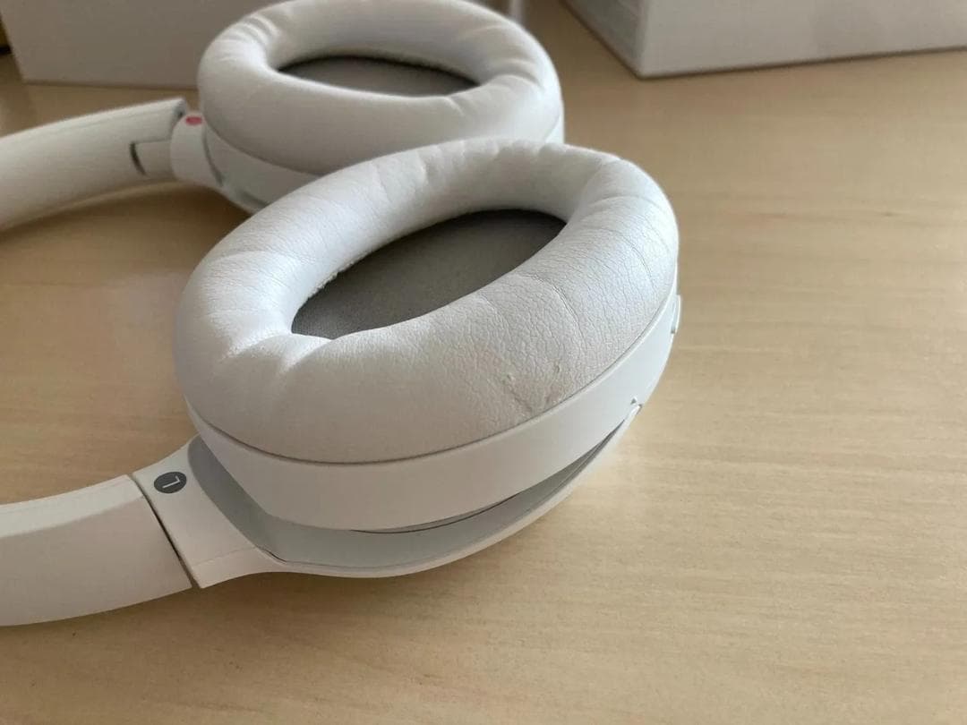 SONY WH-1000XM4 ヘッドホン サイレントホワイト 限定カラー