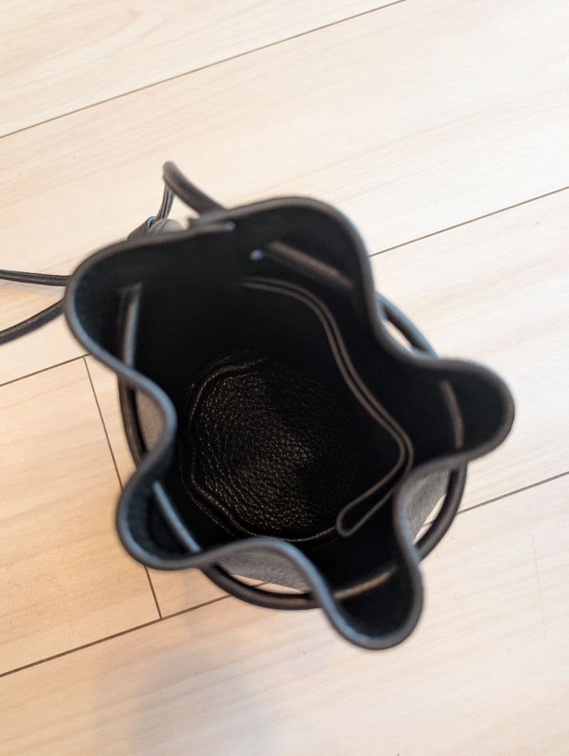 【美品】Aeta ハンドポーチ ハンドバッグ ボンサック 巾着 巾着型バッグ