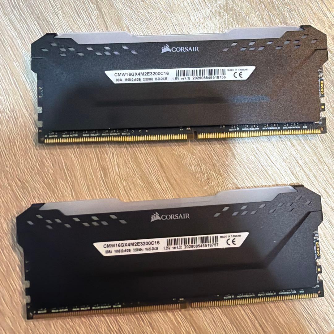 メモリー Corsair vengeance ddr4 3200MHz 16GB