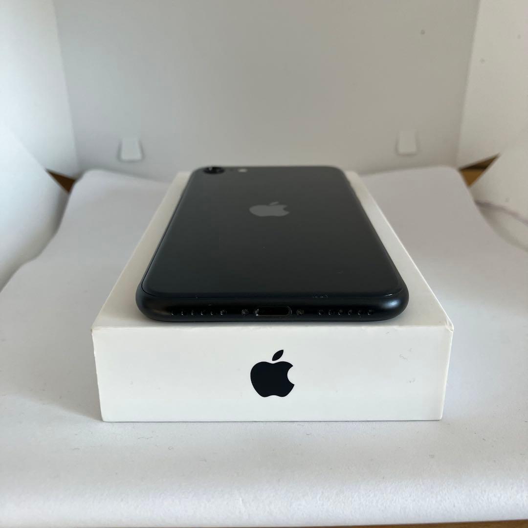 【格安】iPhone SE3 128GB SIMフリー 【即発送】 【付属品】
