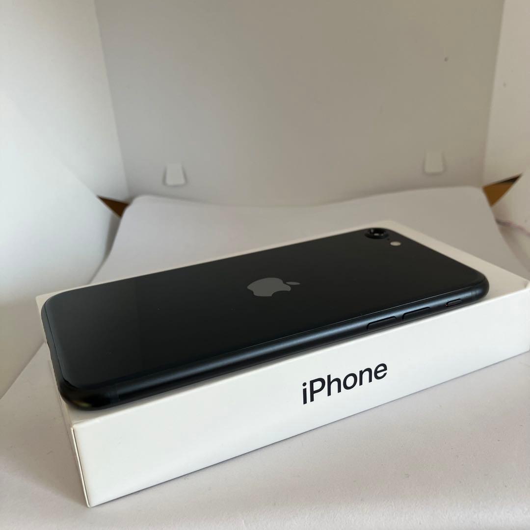 【格安】iPhone SE3 128GB SIMフリー 【即発送】 【付属品】
