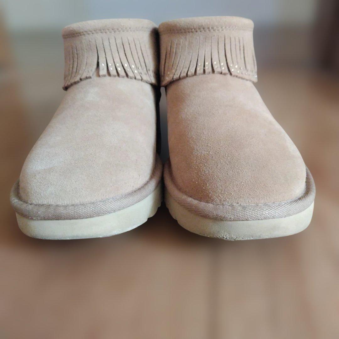 希少！美品！UGG★ウルトラミニフリンジ/23㎝/ベージュ