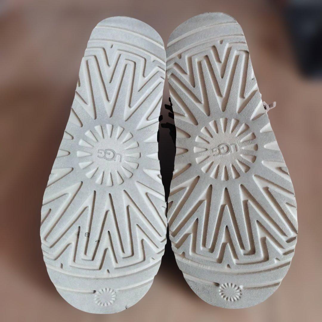 希少！美品！UGG★ウルトラミニフリンジ/23㎝/ベージュ