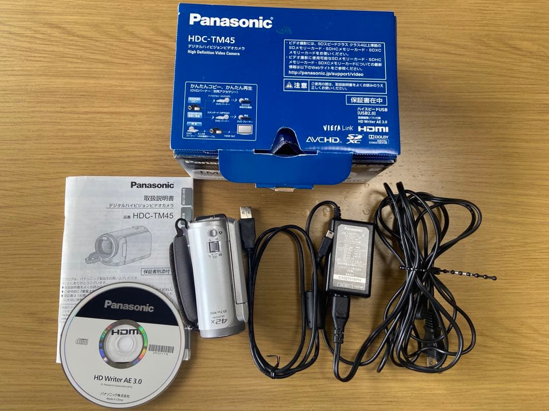 Panasonic HDC-TM45-W デジタルハイビジョンビデオカメラ