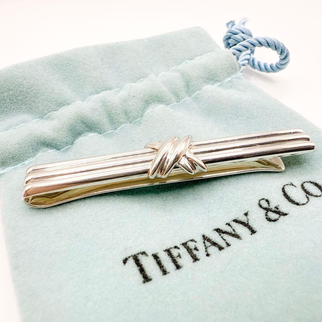 2527-2 【保存袋付き　美品】Tiffany タイピン シグネチャー