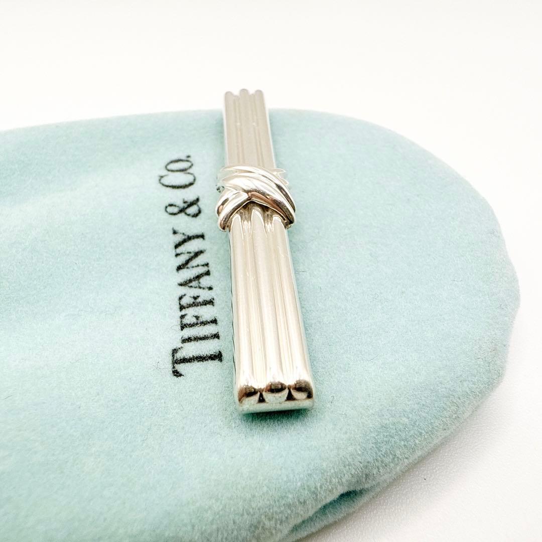 2527-2 【保存袋付き　美品】Tiffany タイピン シグネチャー