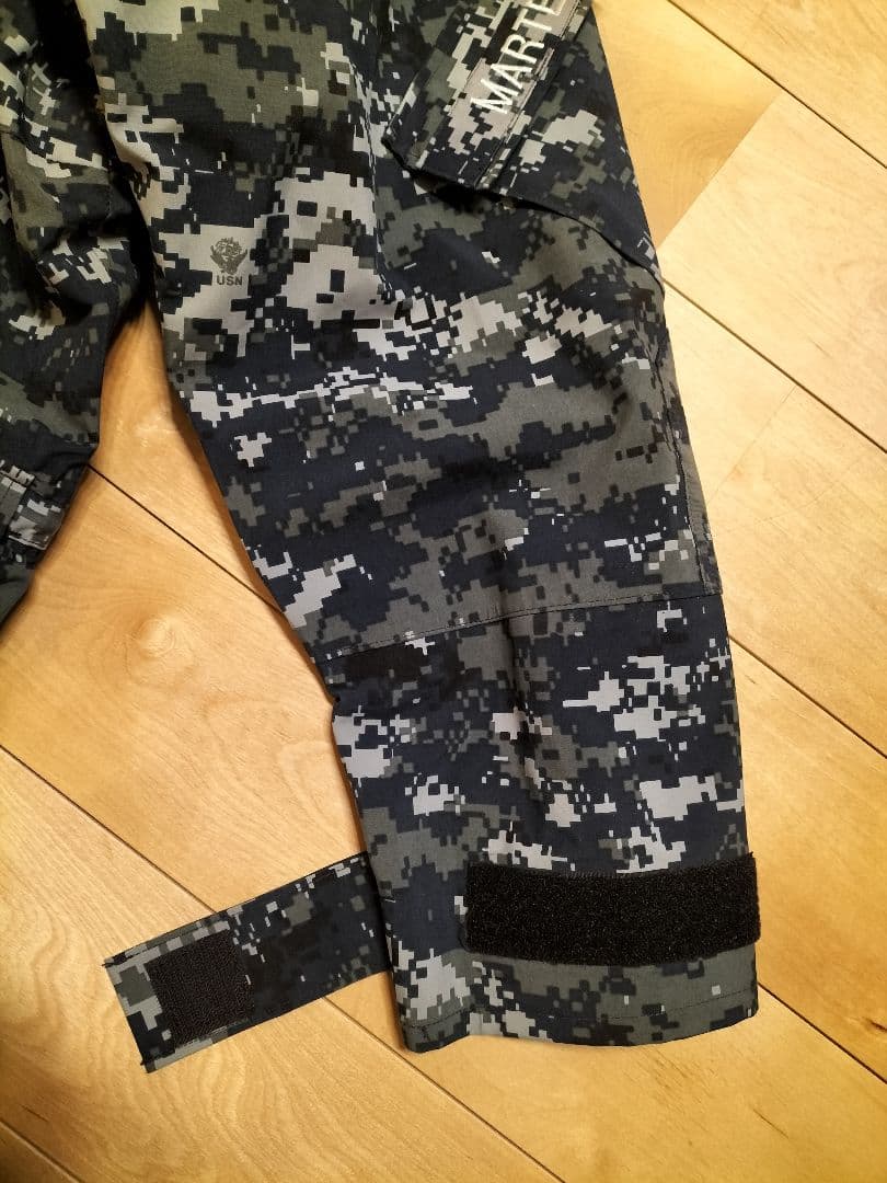 米海軍（U.S.NAVY）GORE-TEXパーカー NWU TYPE1 M-S