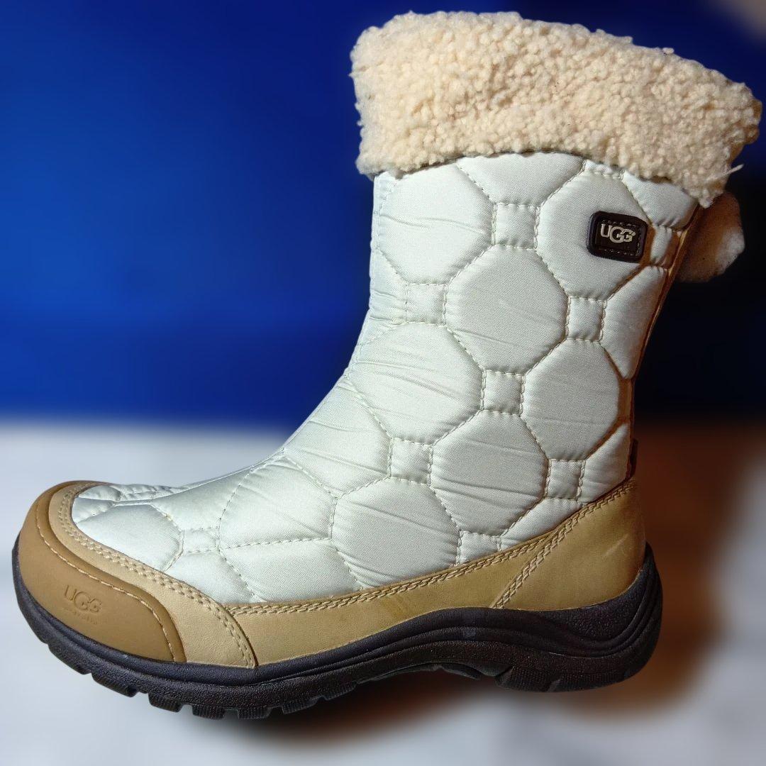 UGG ファー付きシープスキン　ウインターブーツ