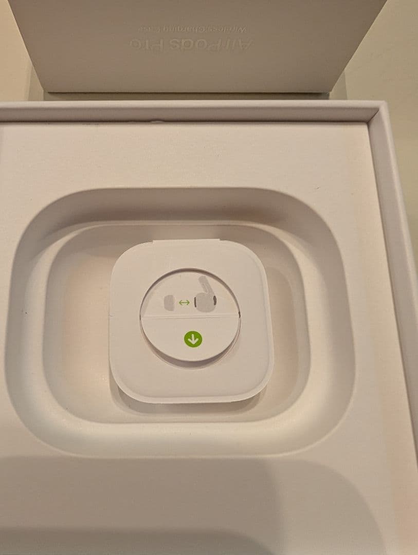 AirPods Pro (第1世代)ワイヤレス充電ケース付き