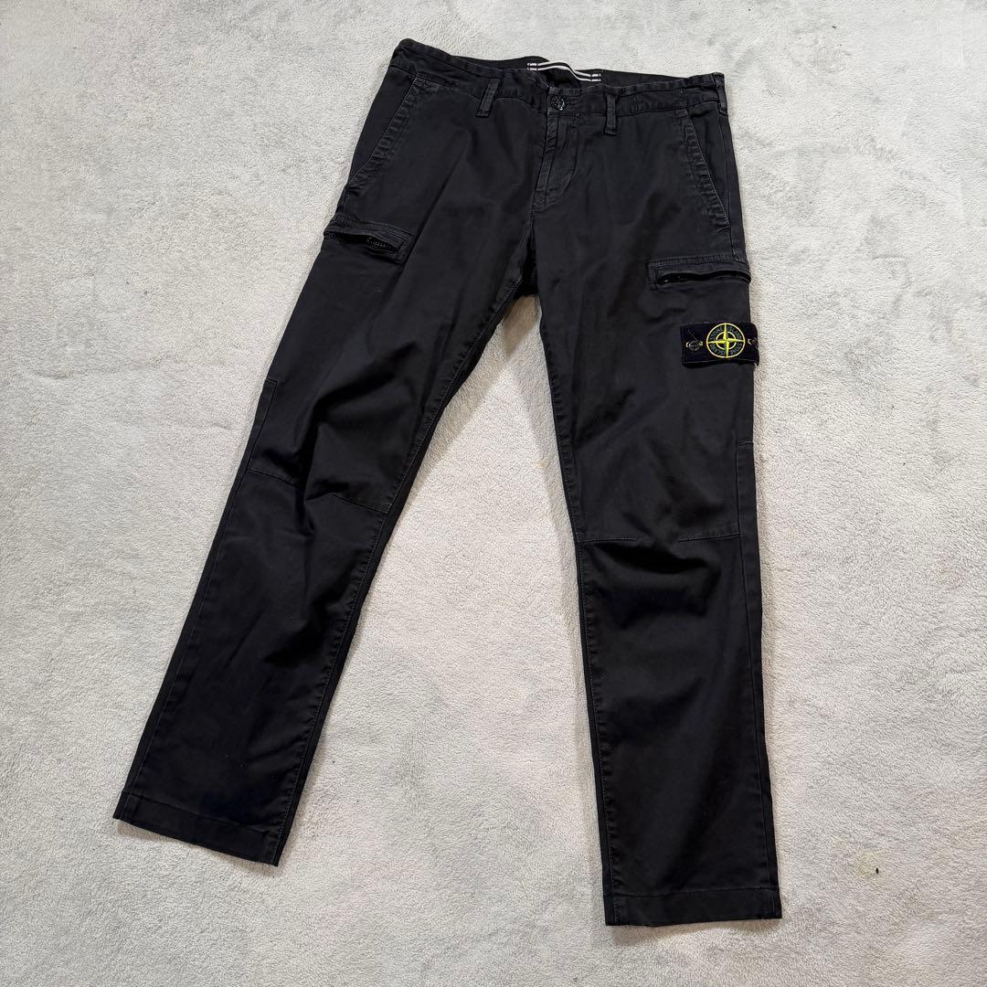 ストーンアイランド　黒　カーゴパンツ　7315321L1 33サイズ