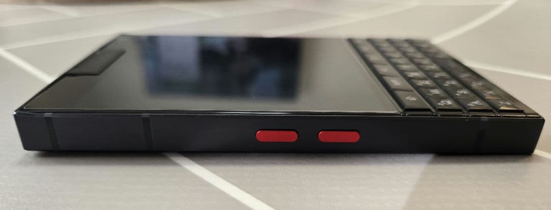 スマートフォン本体 unihertz TiTAN 2