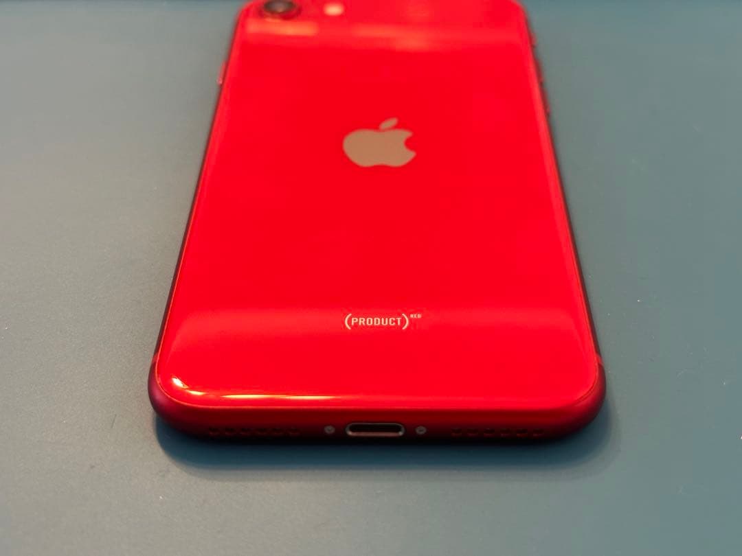 【極美品】iPhoneSE3 256GB SIMフリー 純正バッテリー新品